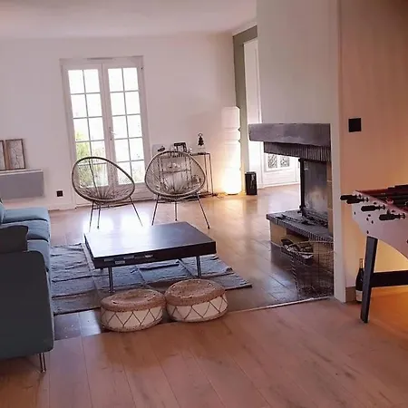 Holiday home Au Calme Avec Grande Piscine *